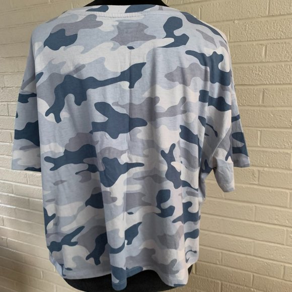 NWT Old Navy Cropped Camo Top Size XL - Picture 3 of 7